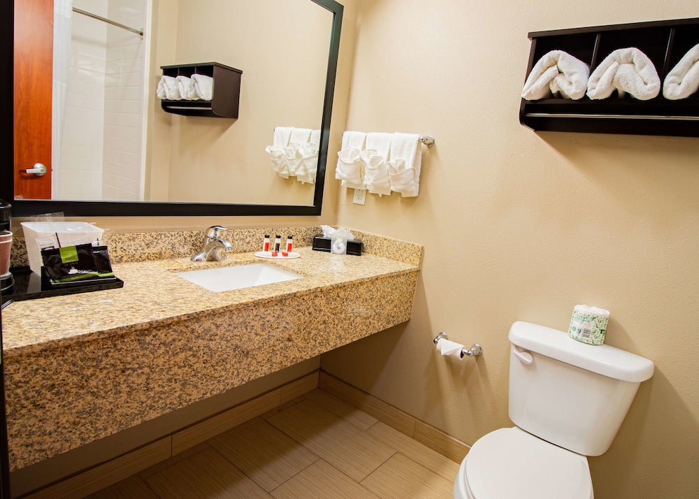 Surestay Plus By Best Western Owasso Tulsa North 18/39
