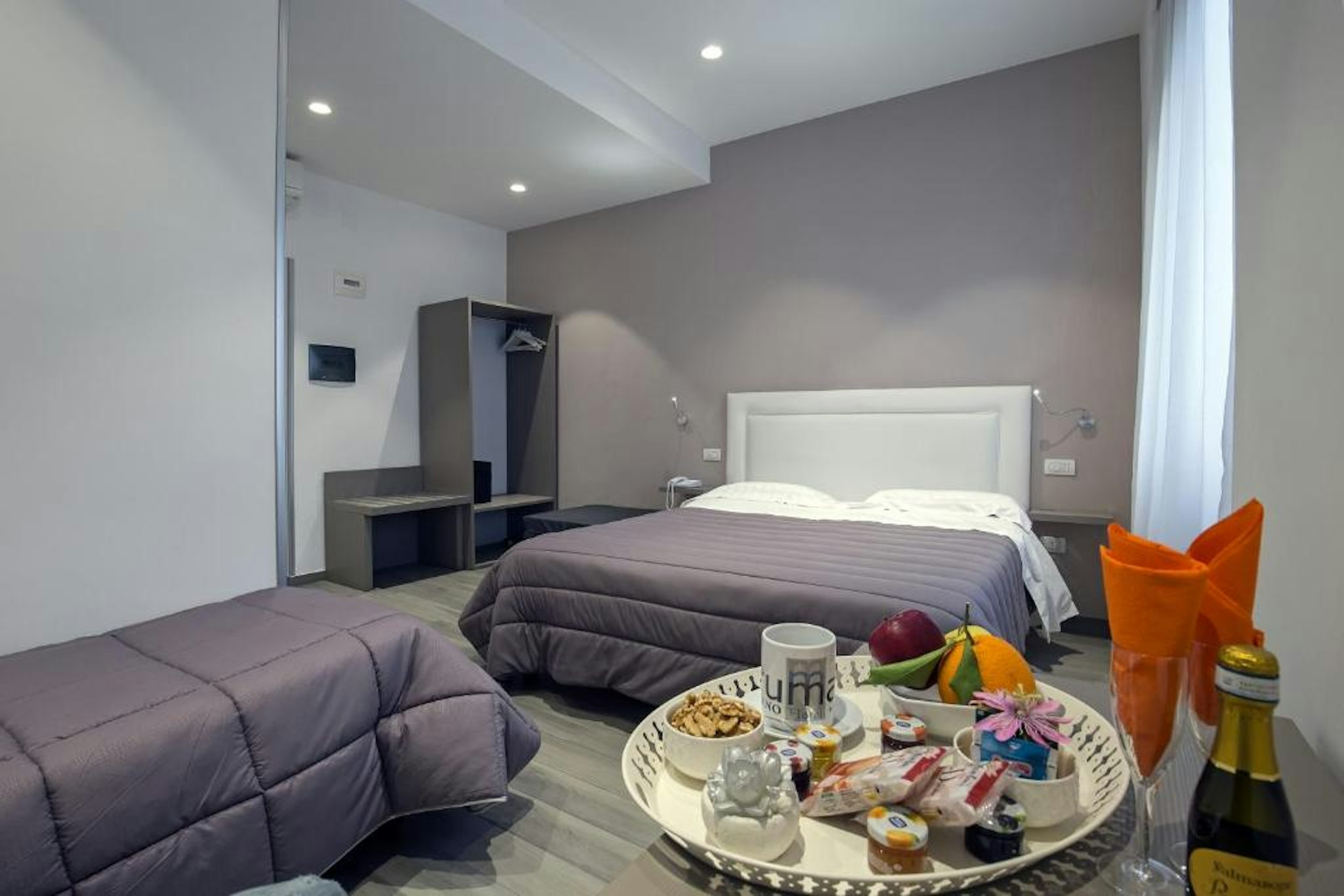 Hotel Bruman Salerno 8/24