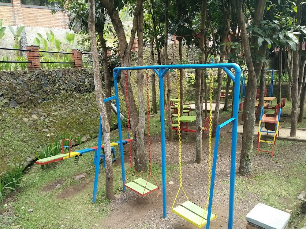 Bukit Alamanda Resort 63/71