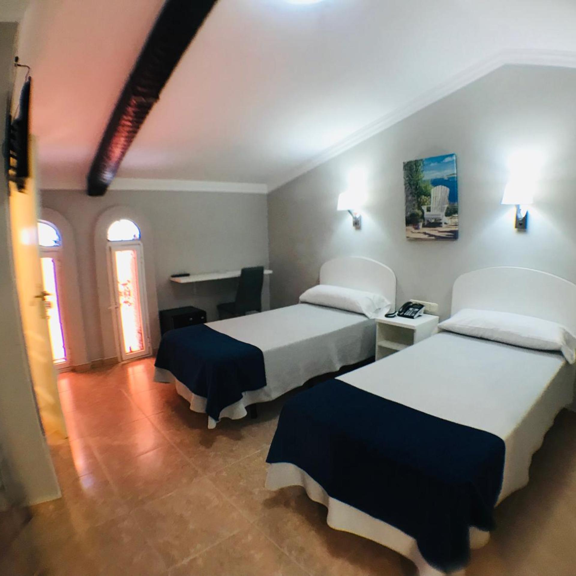 Economy, Double Bed, No Window