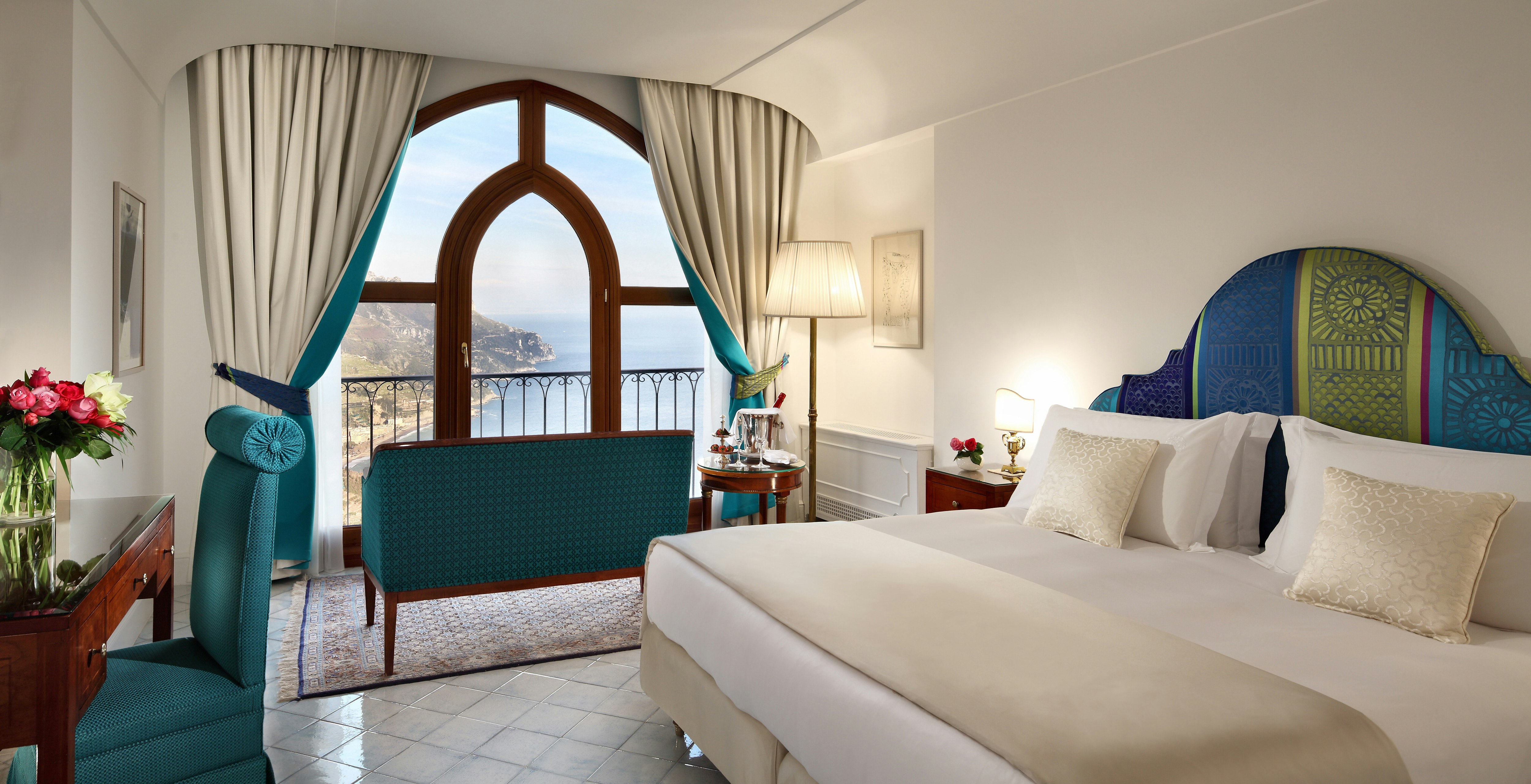 Deluxe, Sea View