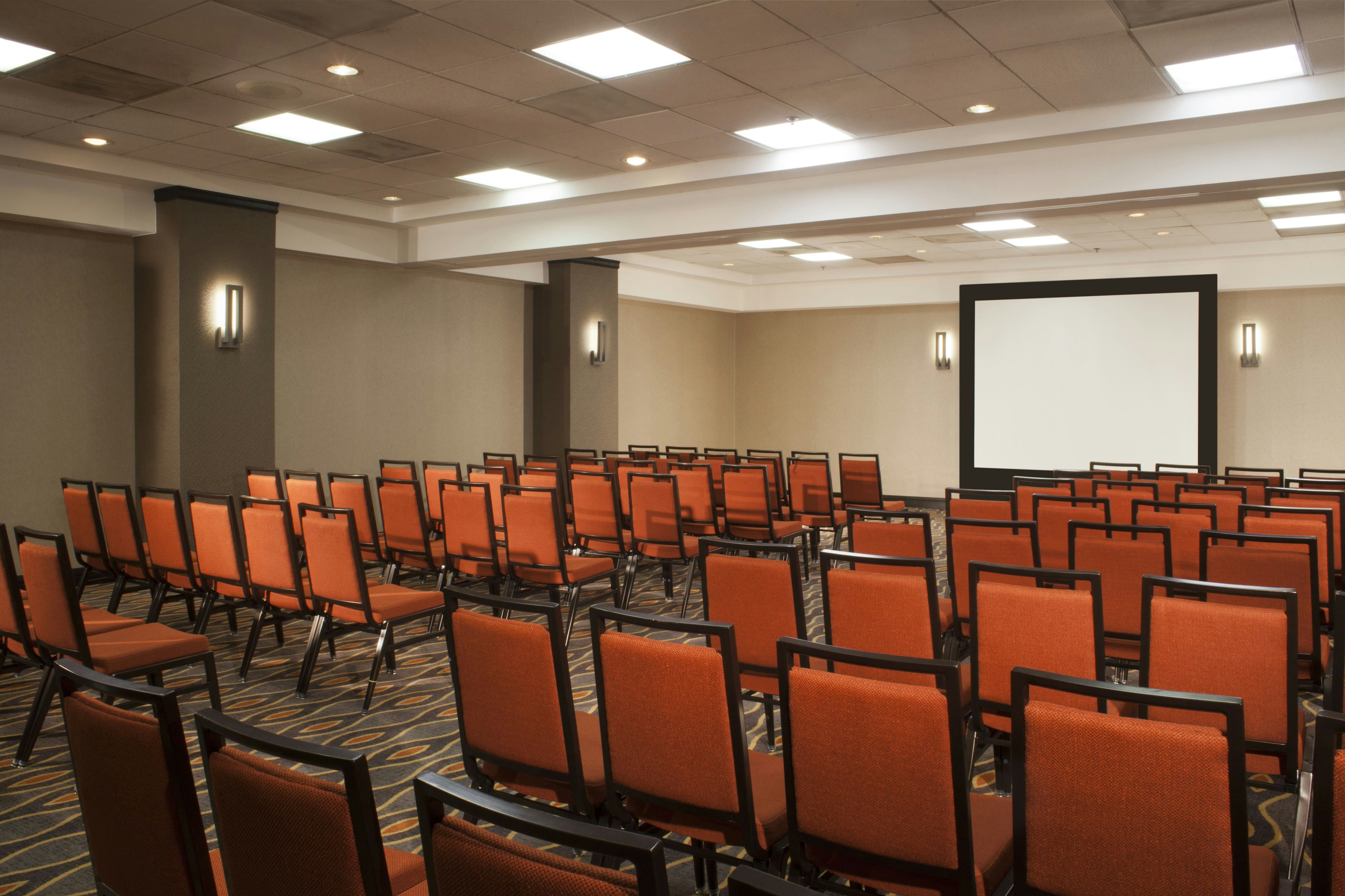 Embassy Suites By Hilton Austin Arboretum 13/19