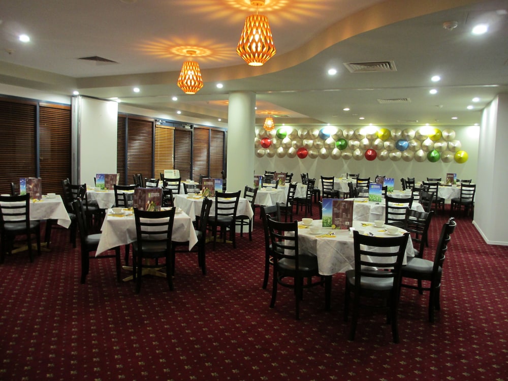 Springwood Tower Apartment Hotel 49/63