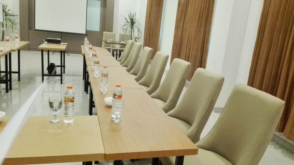 Midtown Xpress Sampit Kalimantan Tengah 56/64