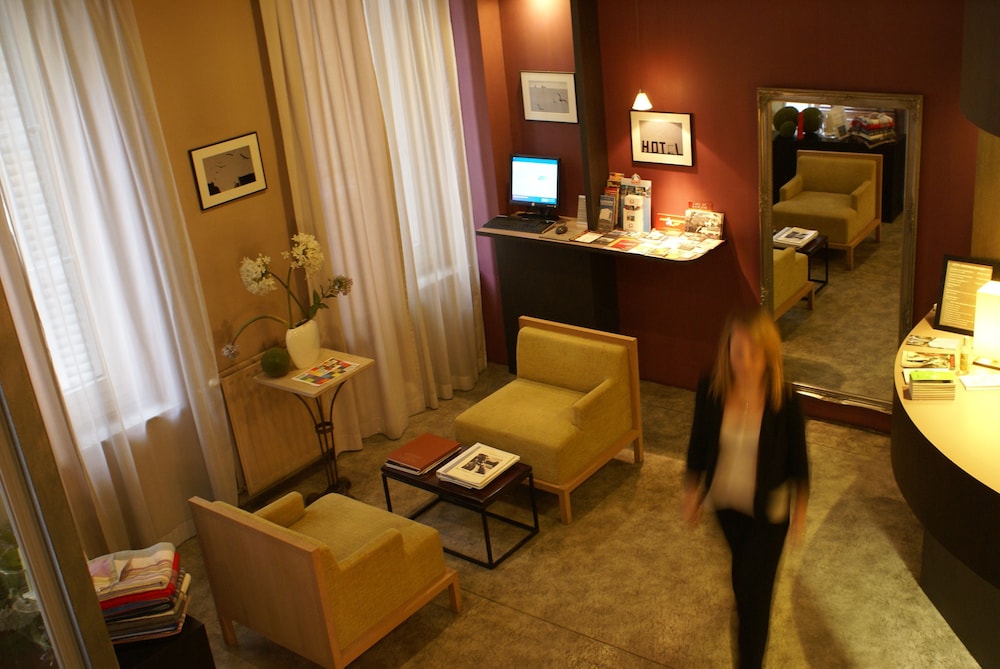 Hotel Edmond Rostand 35/45