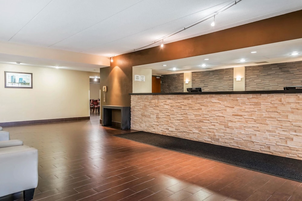 Quality Inn & Suites Mall of America - MSP Airport 7/38