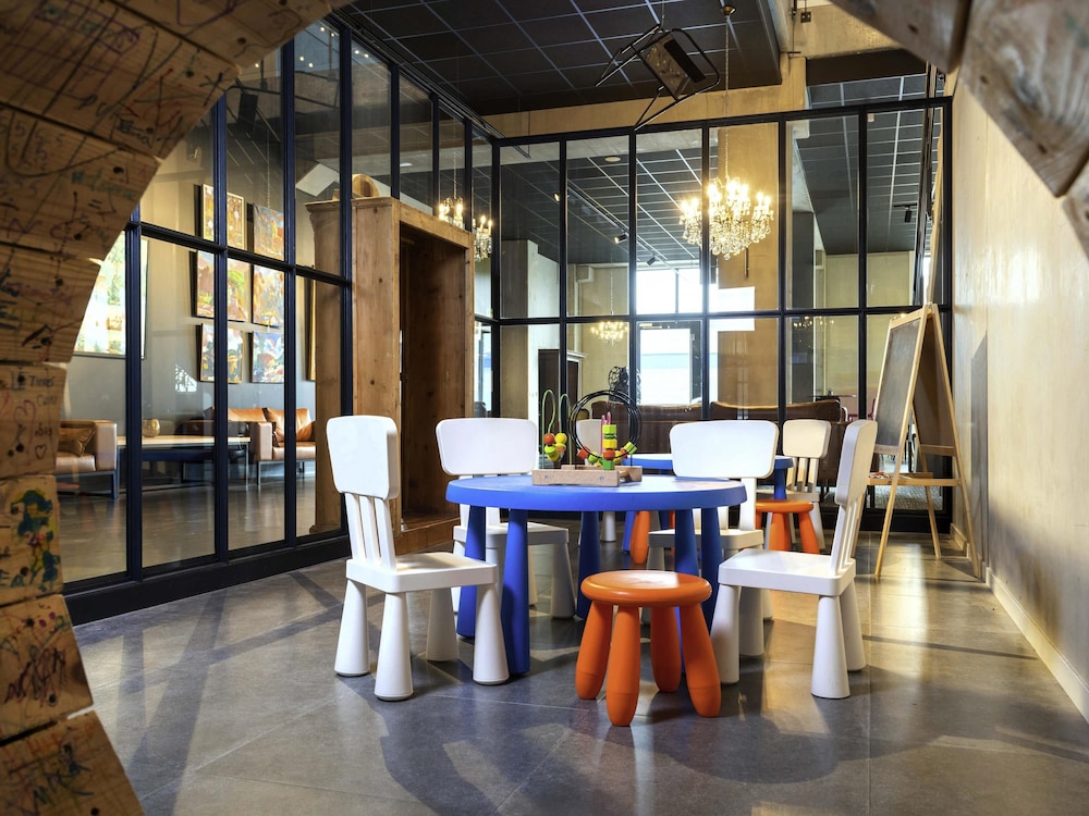 ibis Styles Namur 37/58