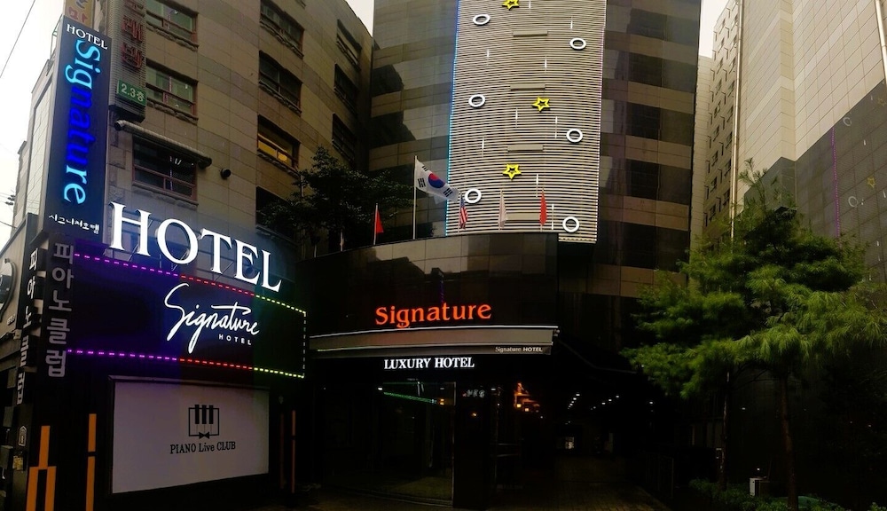 Hotel Signature 4/62
