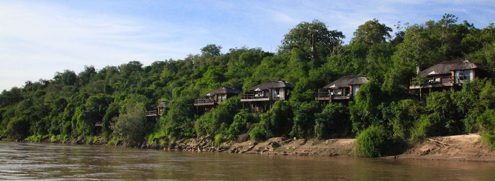 Serena Mivumo River Lodge 17/30