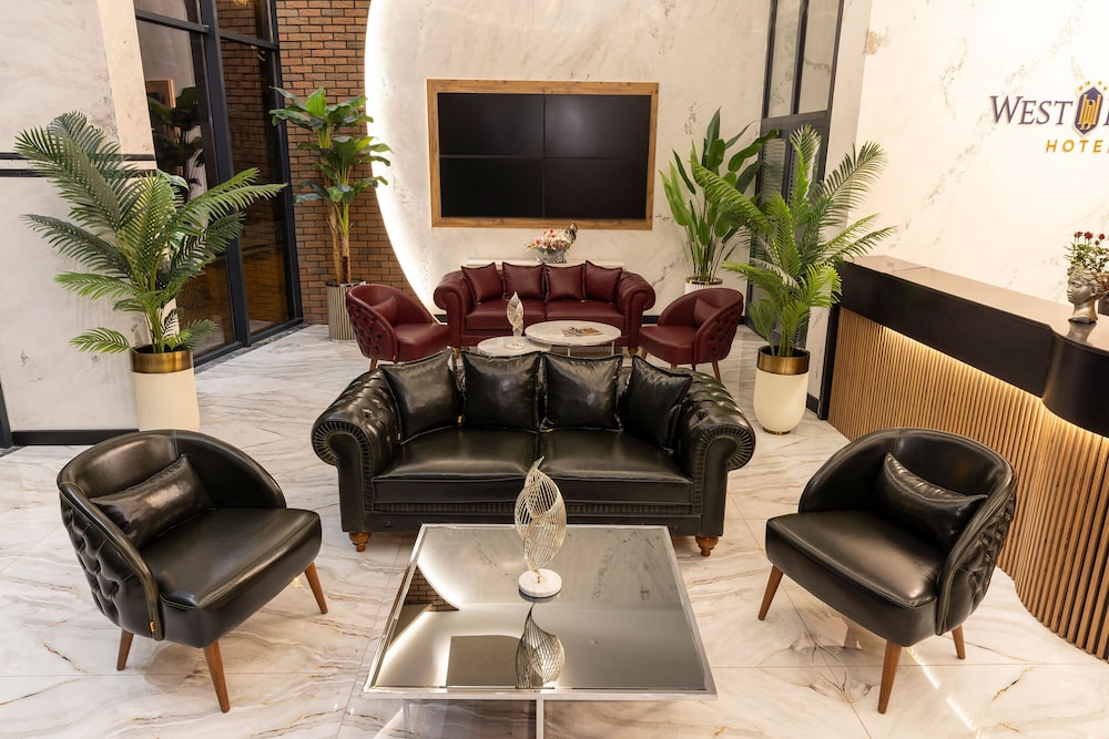 Westdoor Hotel 30/50