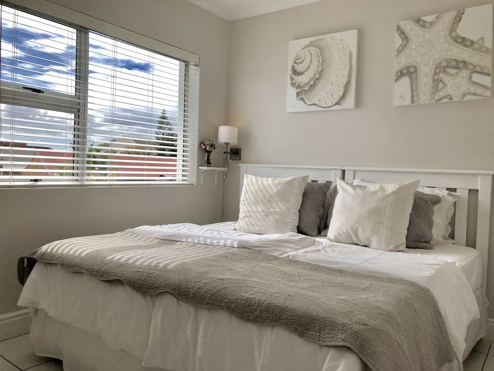 5 Options - Guest House 3/49