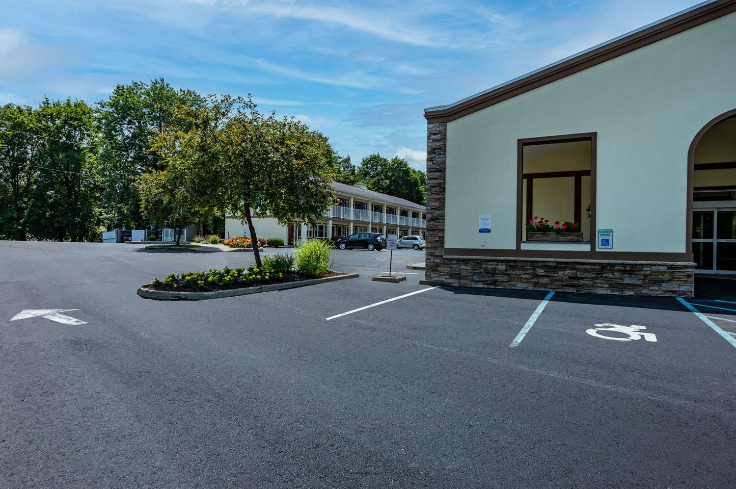Rodeway Inn Poughkeepsie NY 27/32