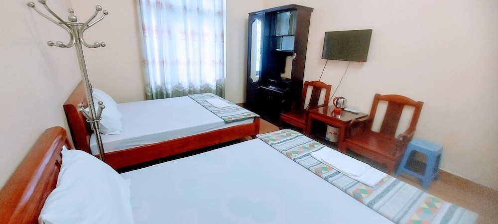Linh Dan Hotel 12/32