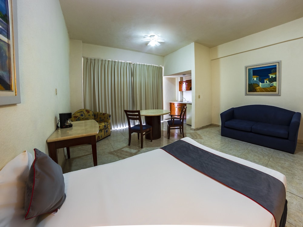 Casabella Art/Boutique Hotel 11/70