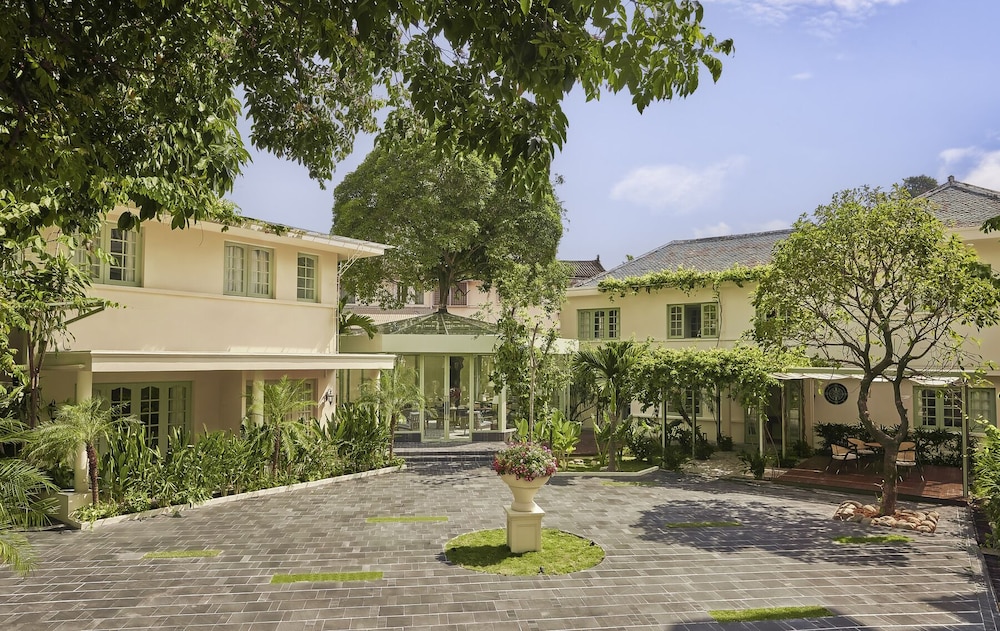 President Maison Signature by M Village, a brand of Modern Village Lifestyle 49/61
