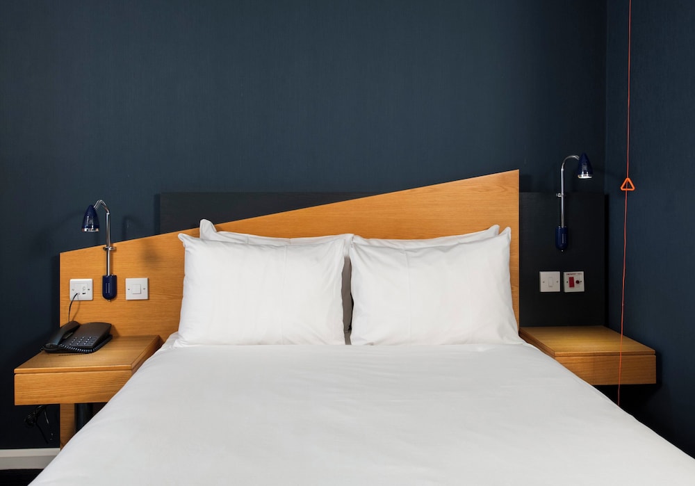 Holiday Inn Express Newport 18/47
