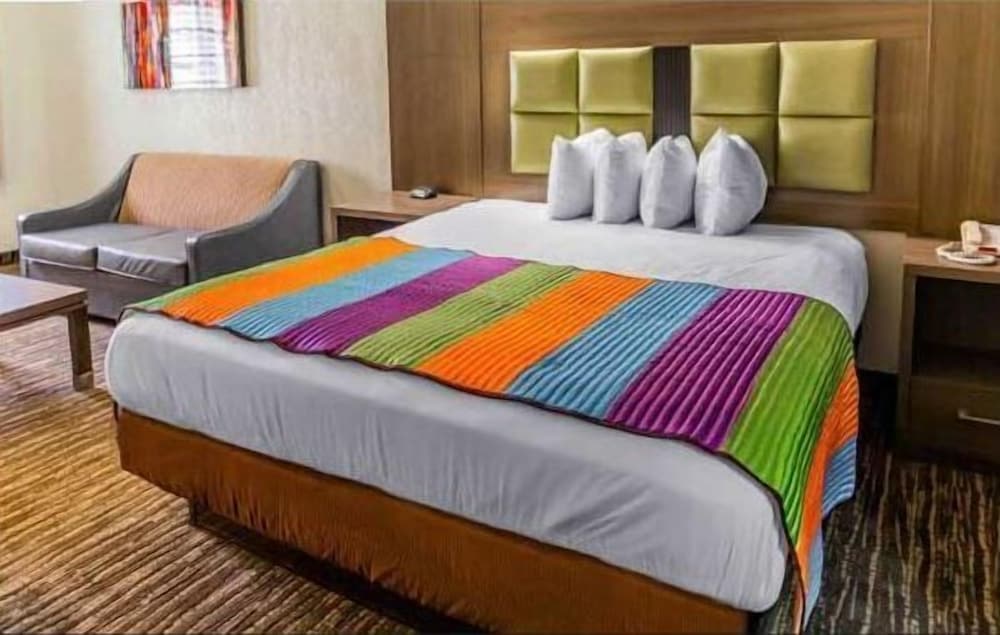 Iris Garden Inn 8/54