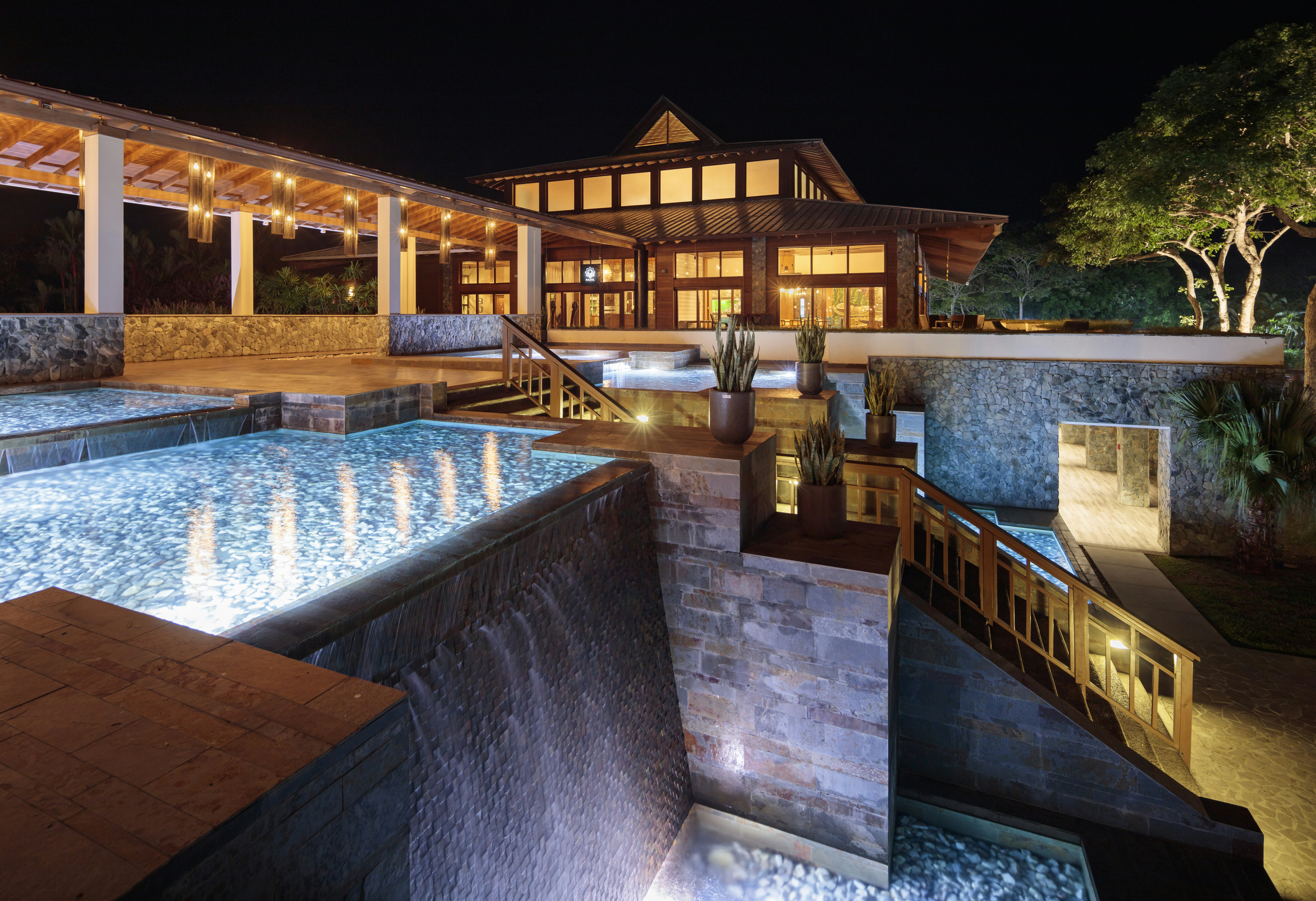 Indura Beach & Golf Resort Curio Collection by Hilton 19/50