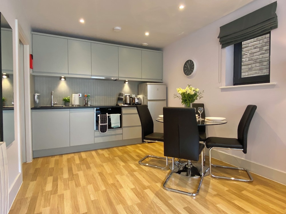 Eden House 7/50