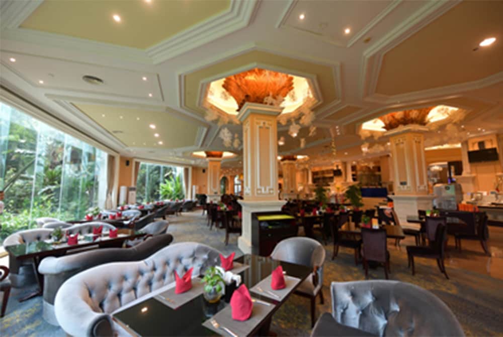 Yang Jiang Country Garden Phoenix Hotel 63/70