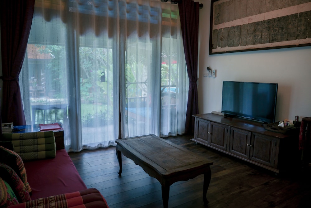 Hongkhao Village 78/100