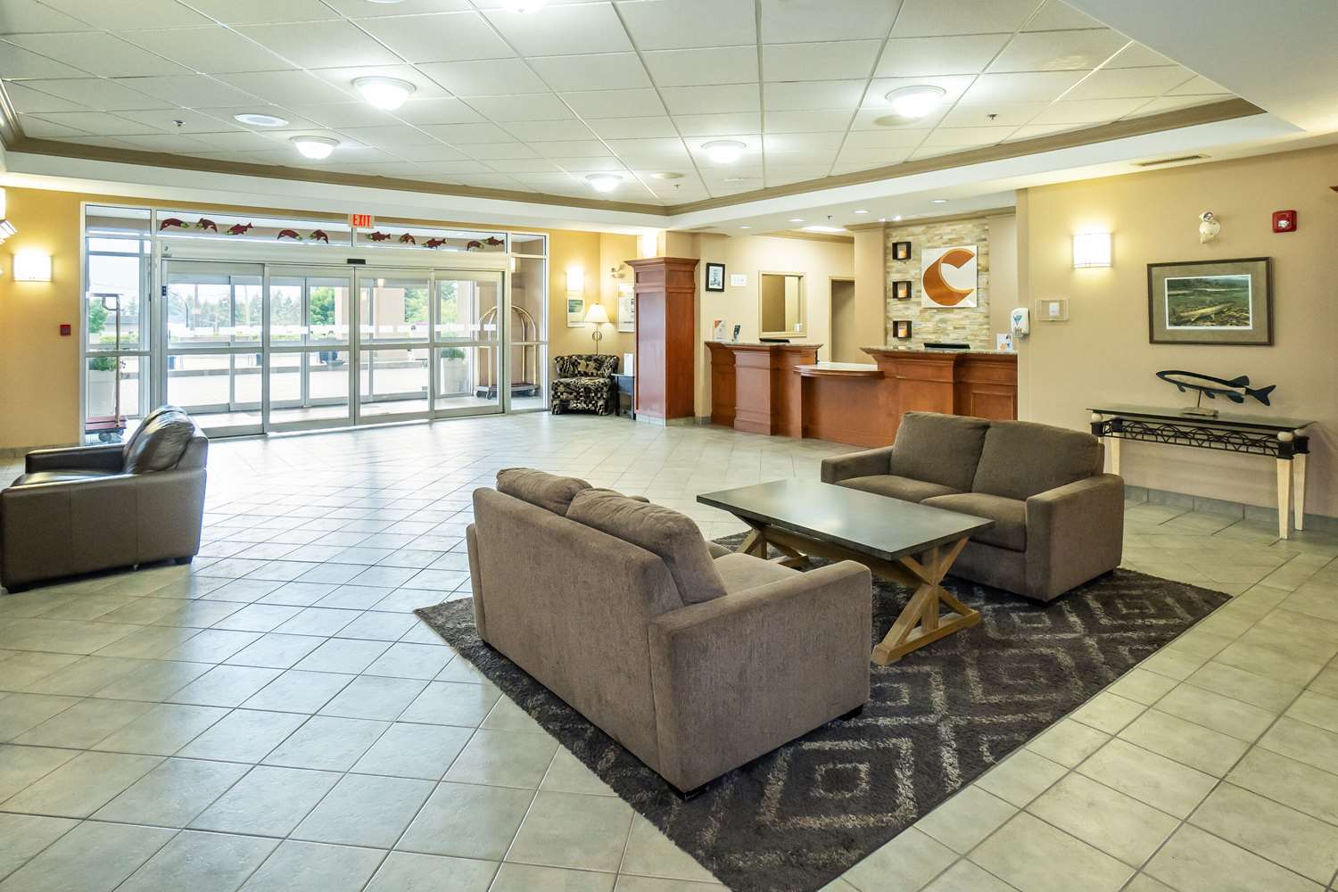Comfort Inn & Suites Salmon Arm 12/26