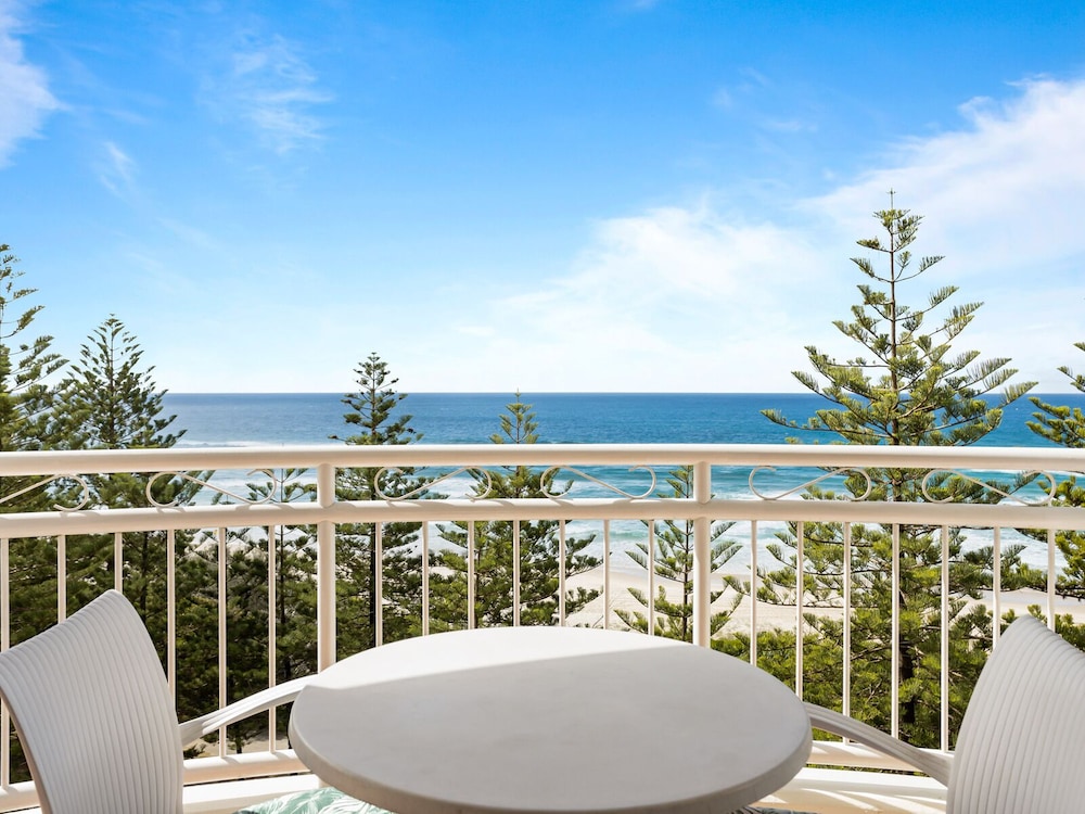 ULTIQA Burleigh Mediterranean Resort 52/65