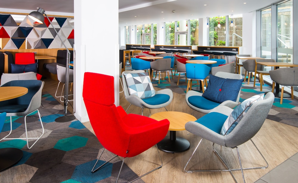 Holiday Inn Express London Hammersmith 39/43