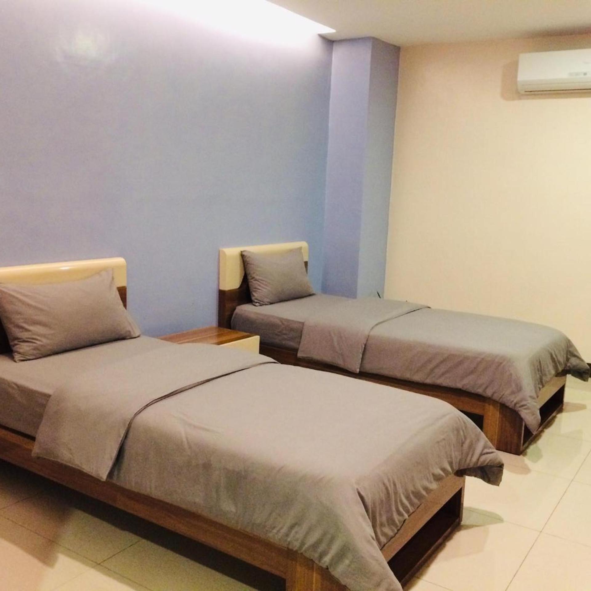 STANDARD, TWIN BEDS