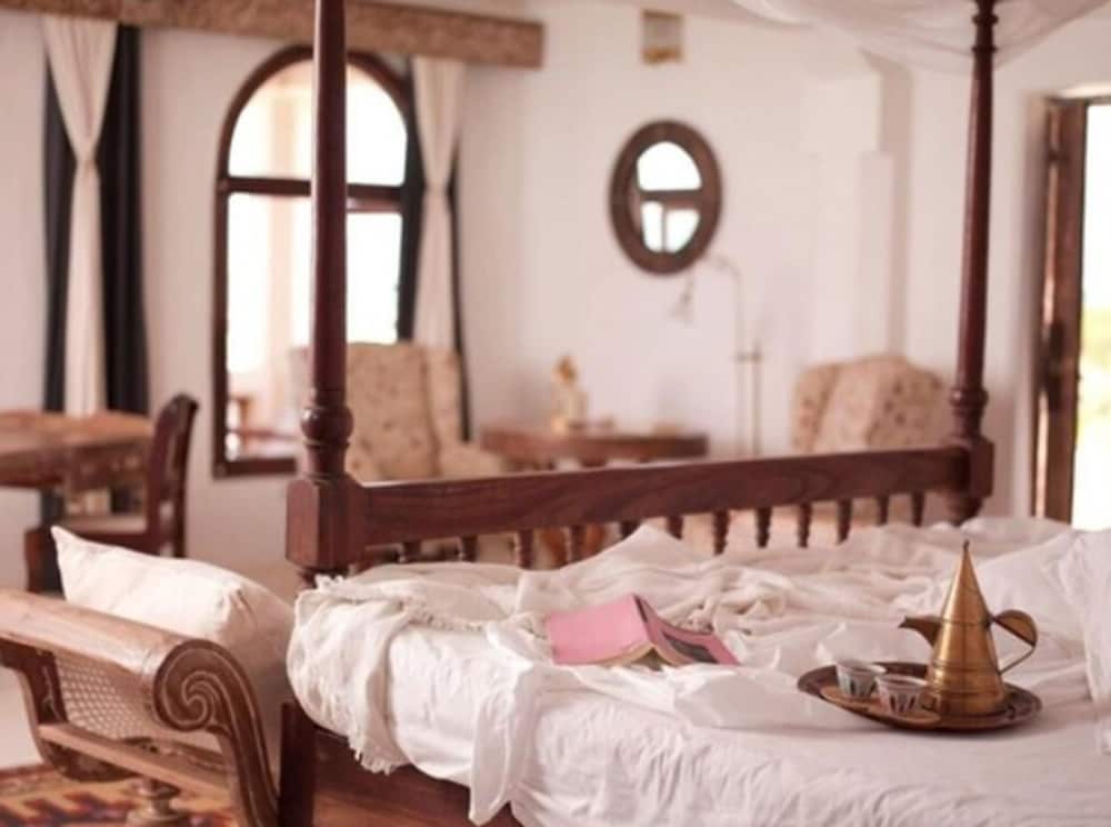 THE MAJLIS RESORT 67/78
