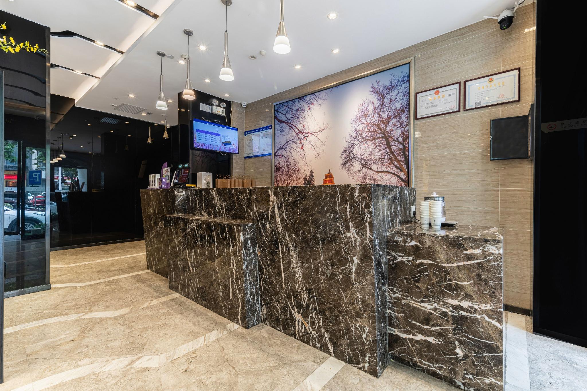 Lavande Hotel (Xi'an Fengcheng 1st Road, City Library Metro Station) 10/52