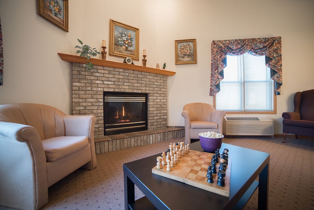 River Valley Inn & Suites 21/37