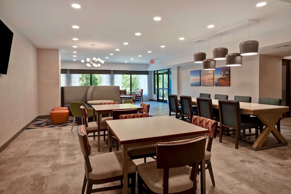 Hampton Inn Potomac Mills Woodbridge 44/53
