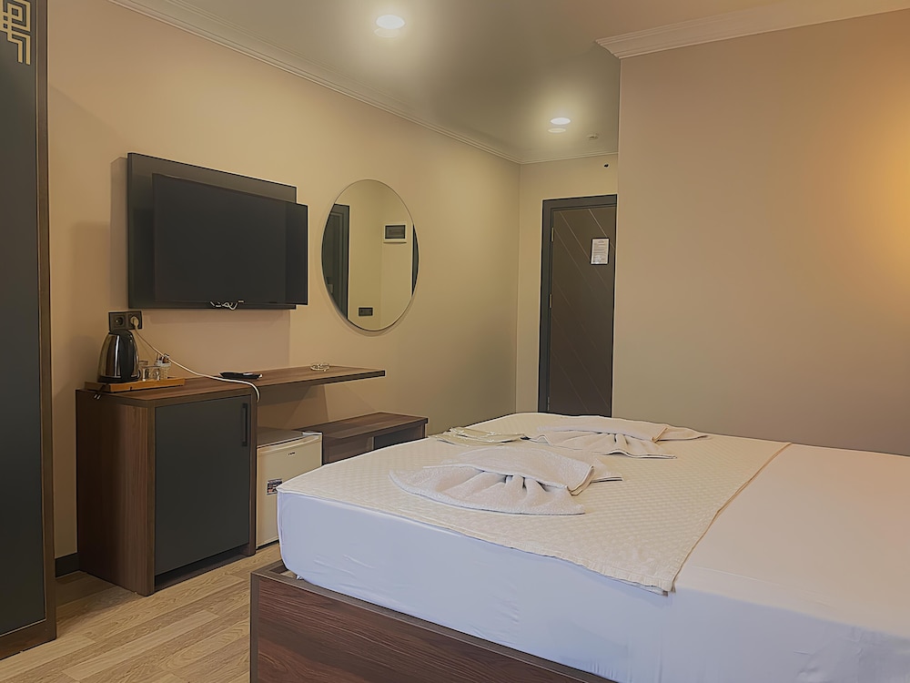 La Vie Suit Otel 6/28