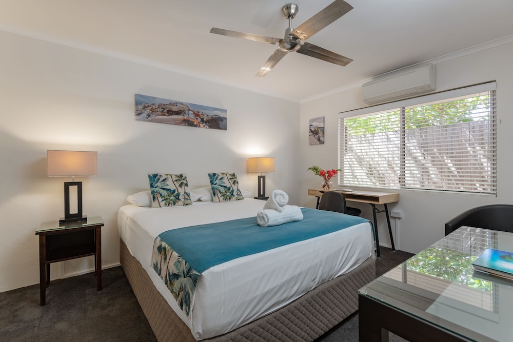 1 BEDROOM, APARTMENT