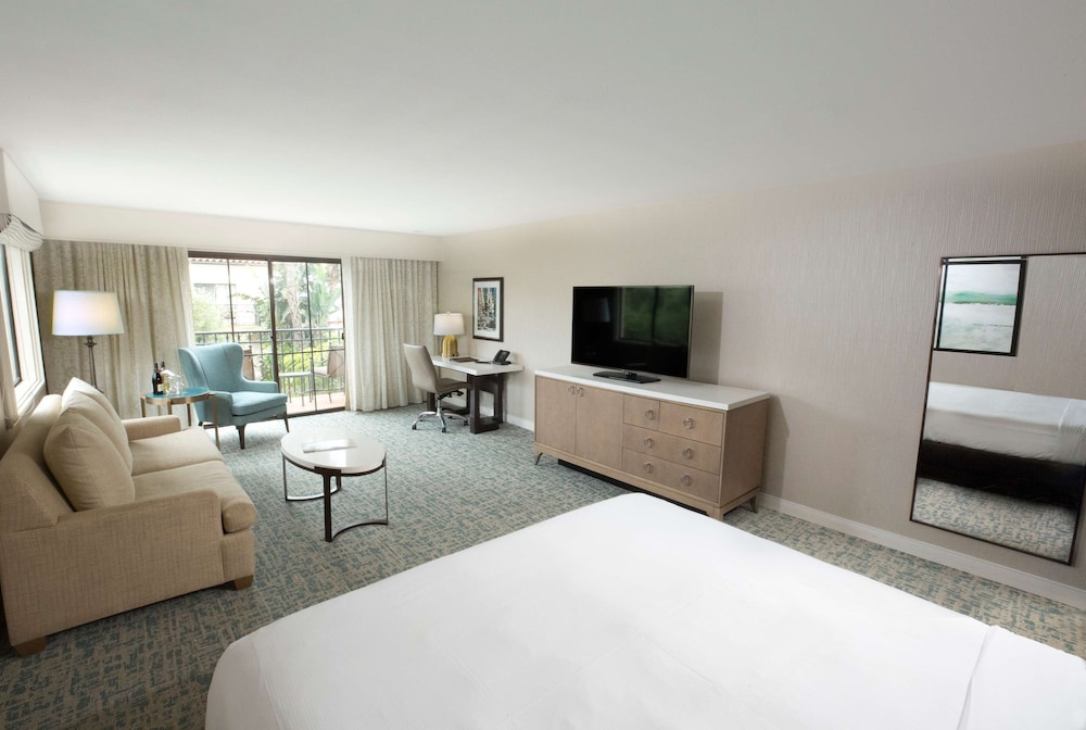 Hilton Santa Barbara Beachfront Resort 16/70