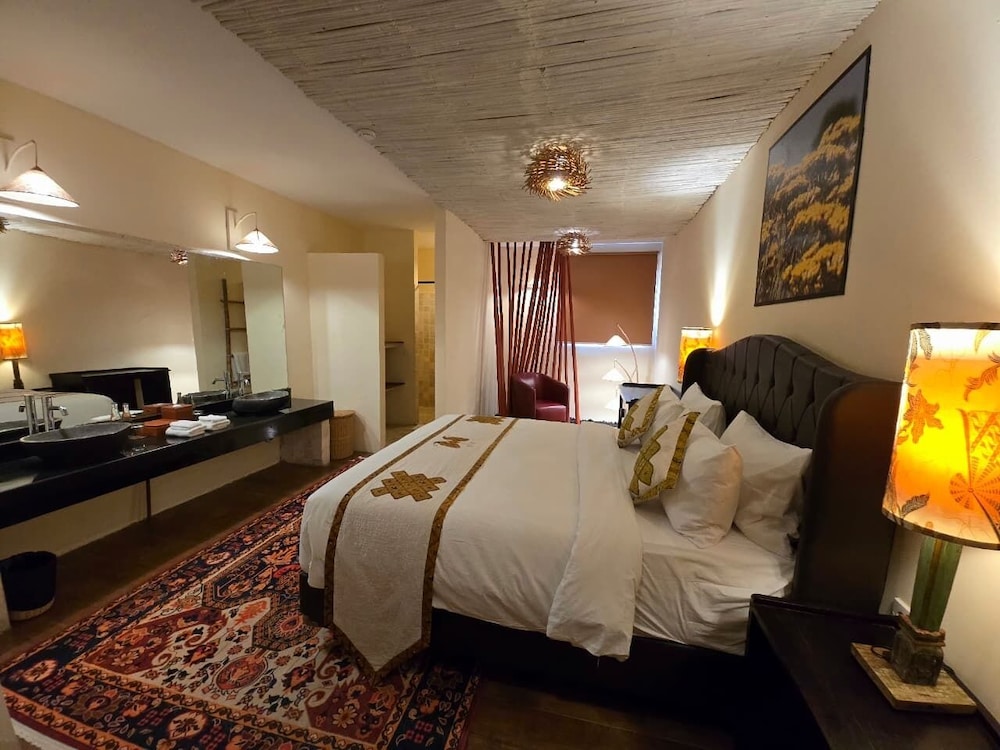 Seminyak Suites (Ex Seminyak Sky Suites by Kupu Kupu Resorts) 13/50