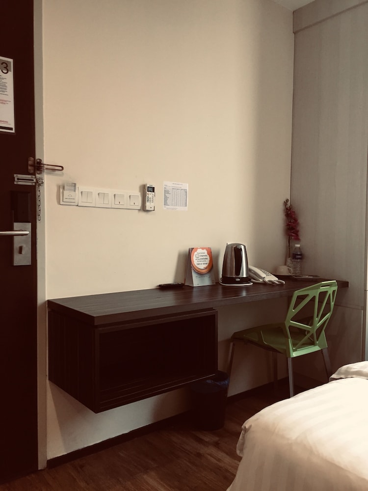 KINO HOTEL 25/51