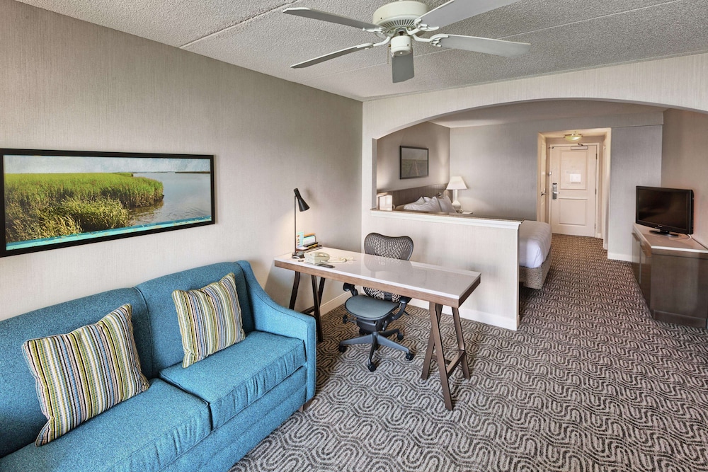 Hilton Garden Inn Kent Island Marina 46/51