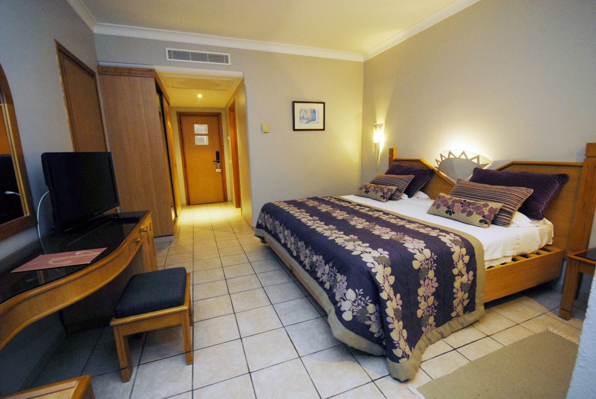 STANDARD, DOUBLE BED