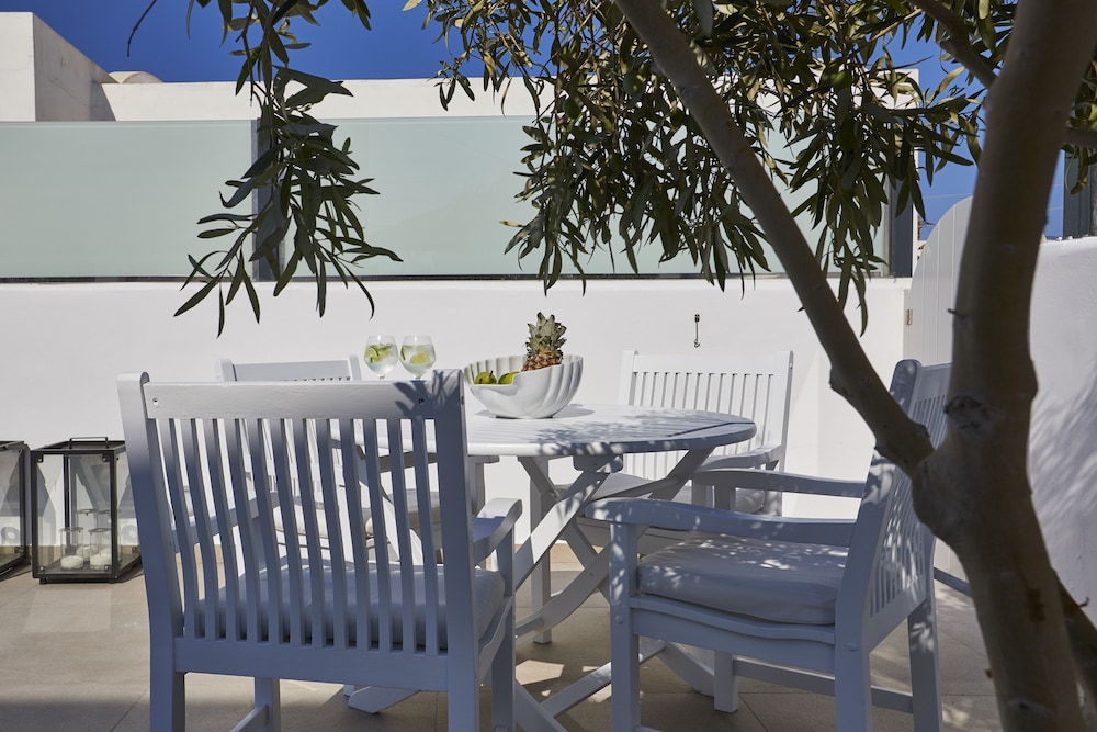 Tramonto Private Villa 10/22