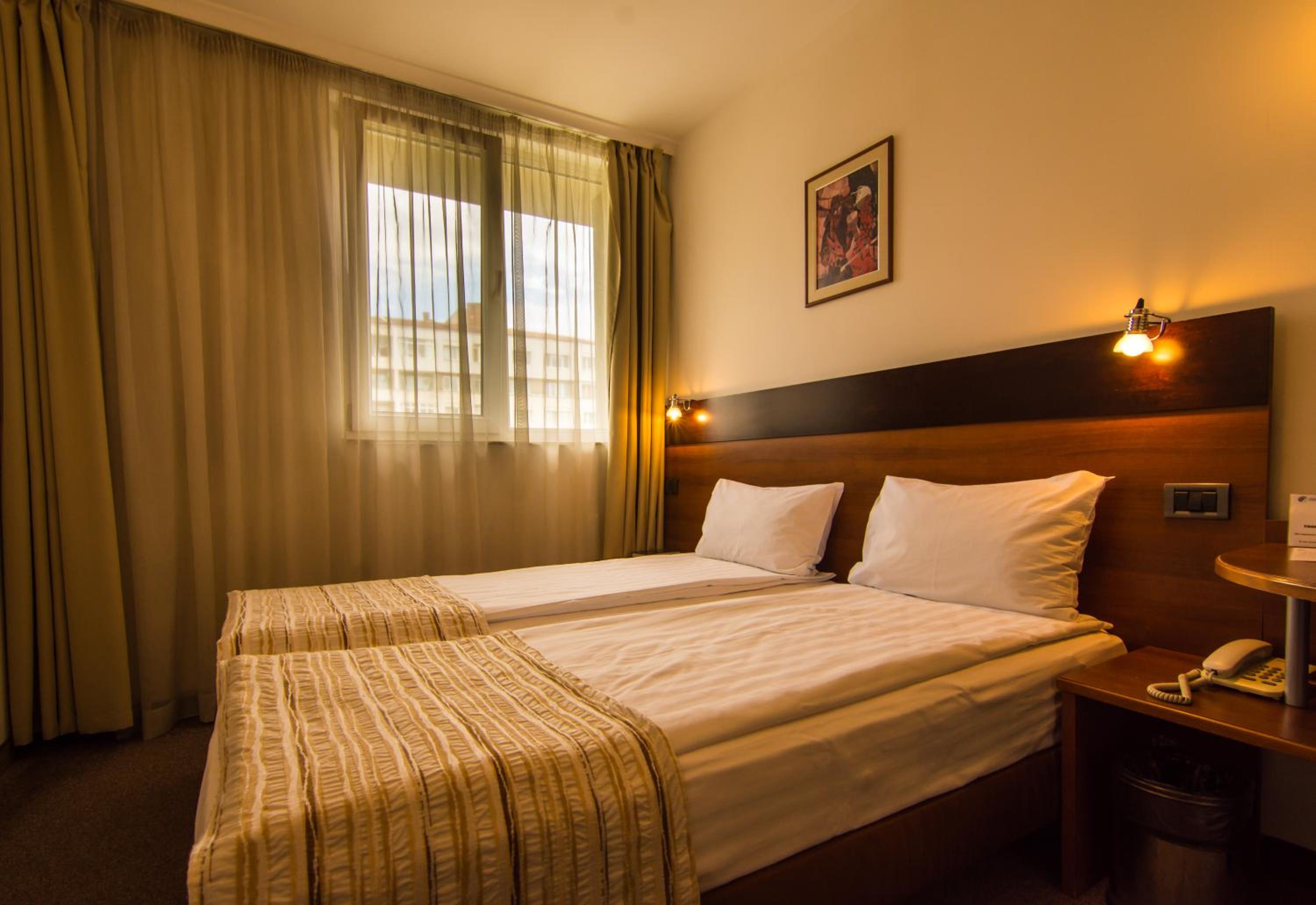 Standard, Double or Twin Bed