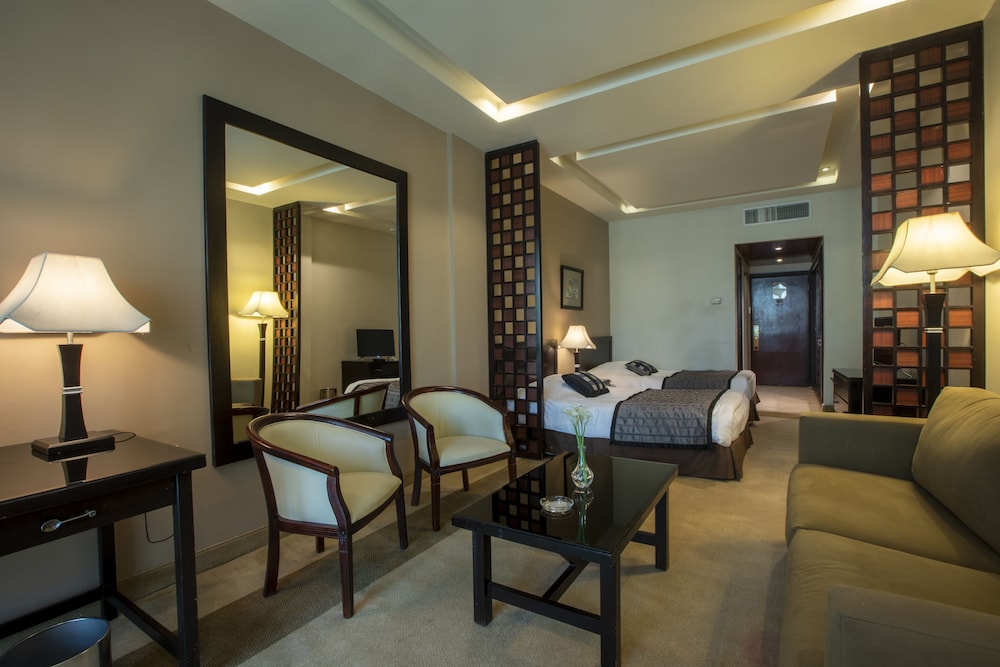 Century Park Hotel 22/38