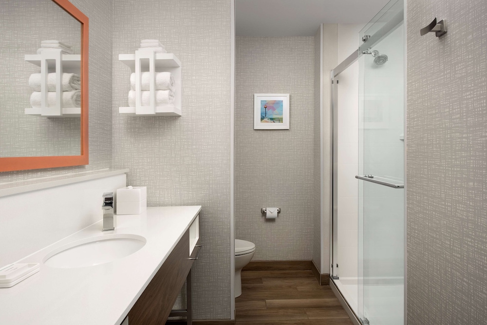Hampton Inn Warroad 17/53