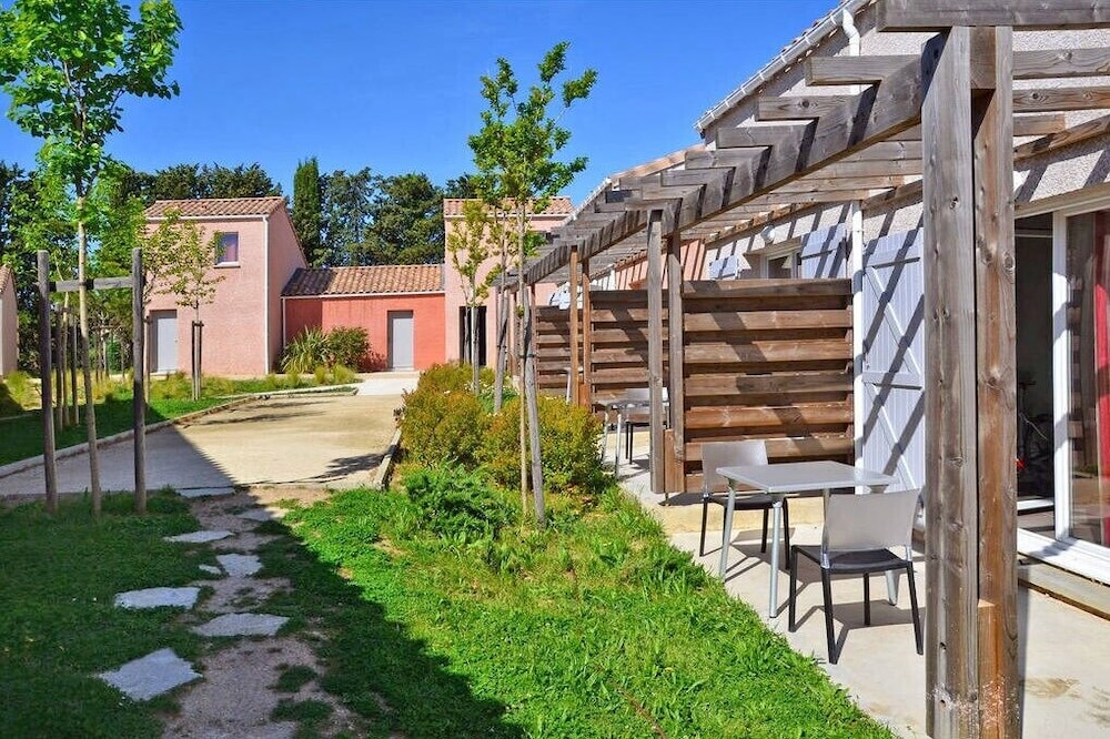 Terres de France Le Domaine de Bacchus 56/66