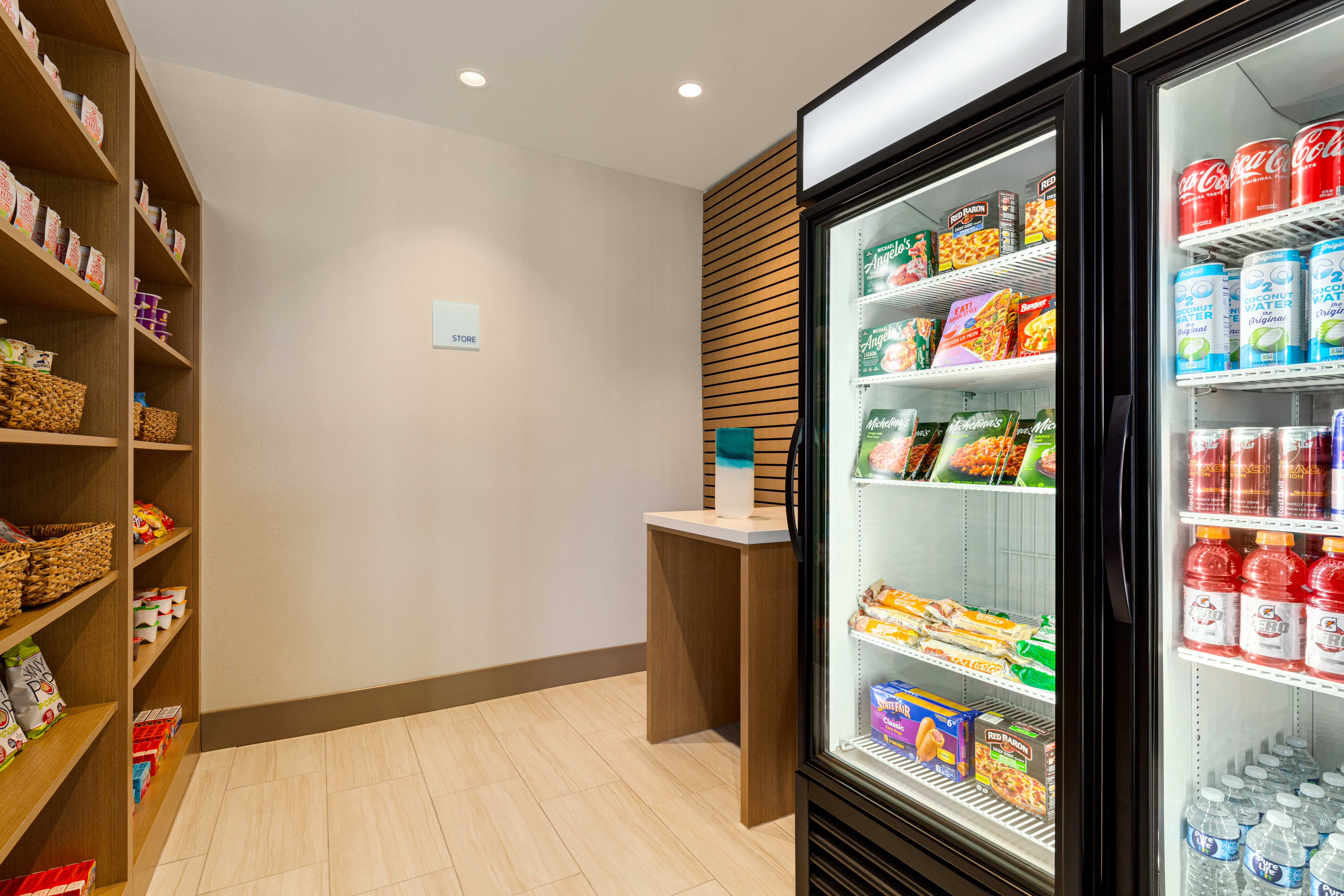 Holiday Inn Express & Suites Hayward - Castro Valley 11/40