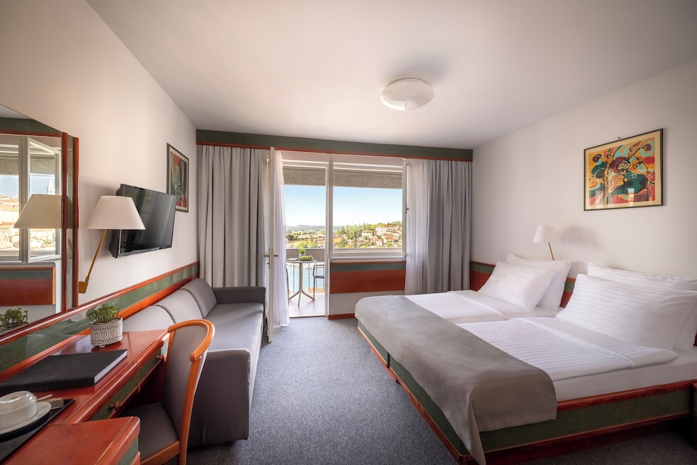 Pineta Hotel 5/50