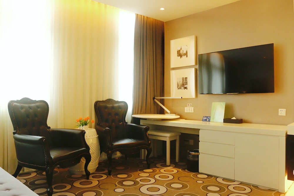Jinjiang Metropolo Classiq Off Bund 32/50