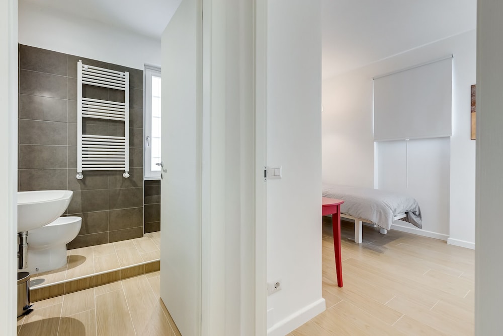 Lovely 3 rooms apartment close Trastevere Station 21/25