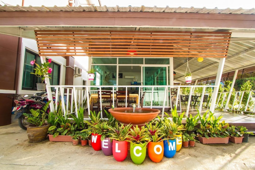 Mana Hotel 9/50